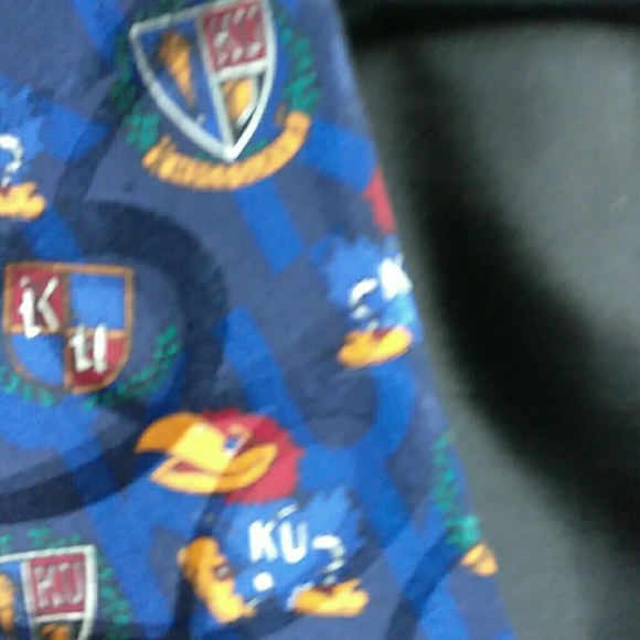 Kansas Jayhawks Vest - Picture 4 of 6